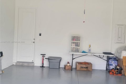 House in Westlake, Florida 3 bedrooms, 177.72 sq.m. № 2042097 - photo 8