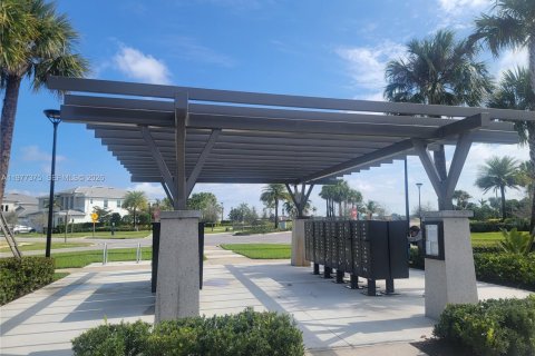 House in Westlake, Florida 3 bedrooms, 177.72 sq.m. № 2042097 - photo 4