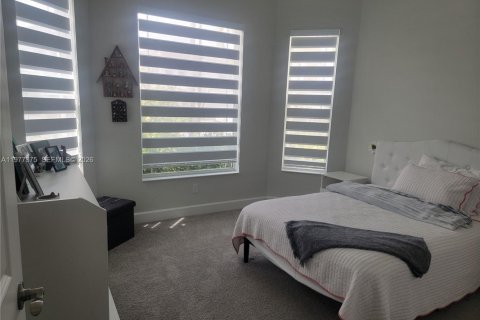 House in Westlake, Florida 3 bedrooms, 177.72 sq.m. № 2042097 - photo 6