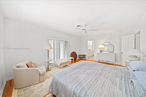 Casa en venta en Cocoa Beach, Florida, 6 dormitorios № 1868206 - foto 25