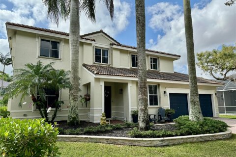 House in Weston, Florida 6 bedrooms, 367.99 sq.m. № 1891608 - photo 2
