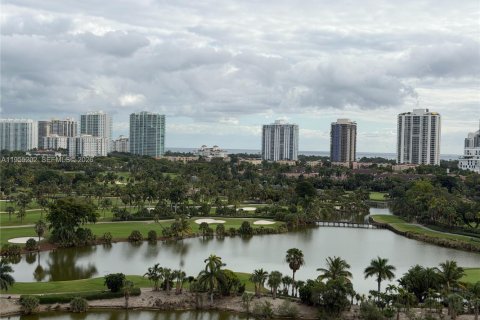 Condominio en alquiler en Aventura, Florida, 1 dormitorio, 79.9 m2 № 2011087 - foto 20