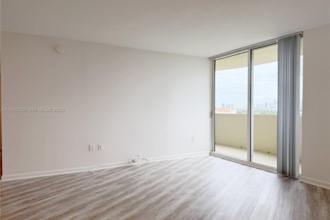 Condominio en alquiler en Aventura, Florida, 1 dormitorio, 79.9 m2 № 2011087 - foto 7