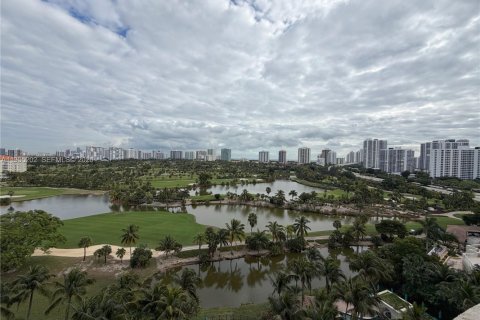 Condominio en alquiler en Aventura, Florida, 1 dormitorio, 79.9 m2 № 2011087 - foto 19