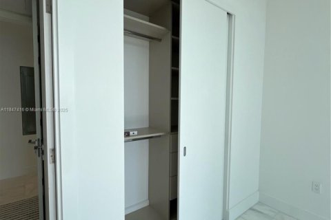 Condominio en venta en Coral Springs, Florida, 1 dormitorio, 78.97 m2 № 1935929 - foto 4