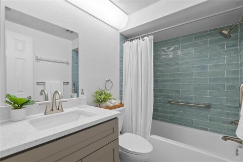 Condominio en venta en New Port Richey, Florida, 2 dormitorios, 90.58 m2 № 2166594 - foto 10