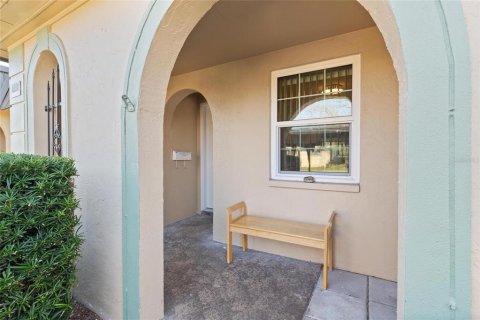 Condominio en venta en New Port Richey, Florida, 2 dormitorios, 90.58 m2 № 2166594 - foto 2