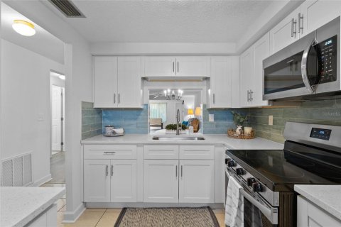 Condominio en venta en New Port Richey, Florida, 2 dormitorios, 90.58 m2 № 2166594 - foto 5
