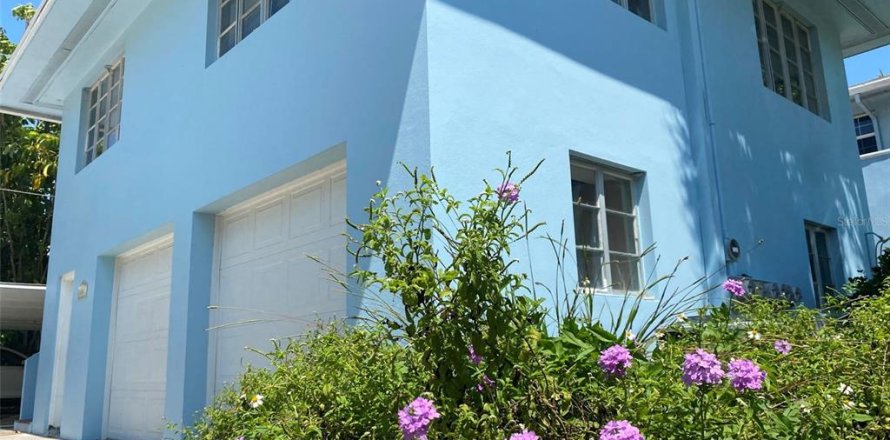 Condominio en Saint Pete Beach, Florida, 2 dormitorios  № 1550376