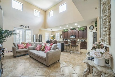 House in Clermont, Florida 5 bedrooms, 289.48 sq.m. № 1849731 - photo 4