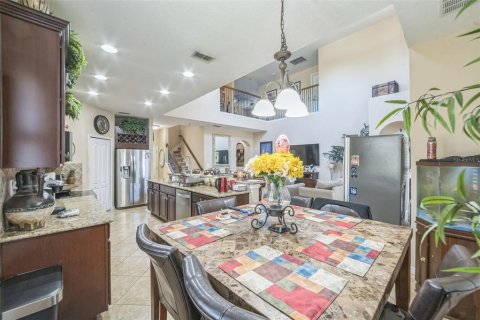 House in Clermont, Florida 5 bedrooms, 289.48 sq.m. № 1849731 - photo 11