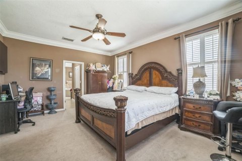 House in Clermont, Florida 5 bedrooms, 289.48 sq.m. № 1849731 - photo 13