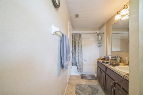 House in Clermont, Florida 5 bedrooms, 289.48 sq.m. № 1849731 - photo 22
