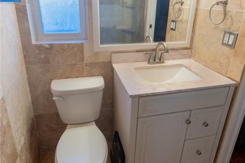 House in Belleair Bluffs, Florida 3 bedrooms, 162.58 sq.m. № 2129085 - photo 23