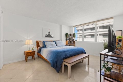 Copropriété à vendre à Miami Beach, Floride: 1 chambre, 75.07 m2 № 2041930 - photo 16