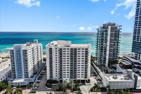 Купить кондоминиум в Майами-Бич, Флорида 1 спальня, 75.07м2, № 2041930 - фото 27