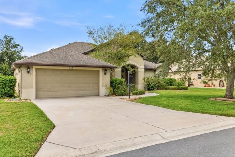 Villa ou maison à Leesburg, Floride 3 chambres, 208.57 m2 № 2277613