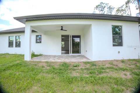 Villa ou maison à vendre à North Port, Floride: 4 chambres, 157.38 m2 № 2148259 - photo 21