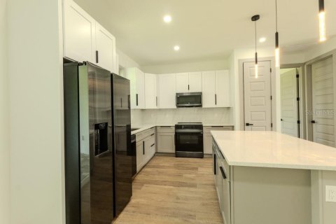 Villa ou maison à vendre à North Port, Floride: 4 chambres, 157.38 m2 № 2148259 - photo 3