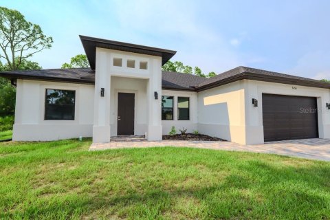 Villa ou maison à North Port, Floride 4 chambres, 157.38 m2 № 2148259