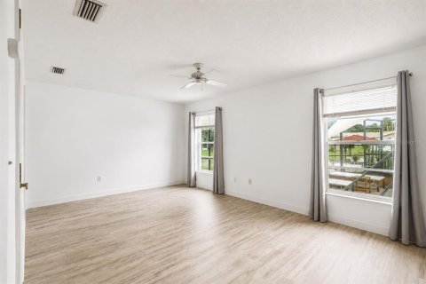 House in Palm Coast, Florida 3 bedrooms, 206.61 sq.m. № 2229467 - photo 21