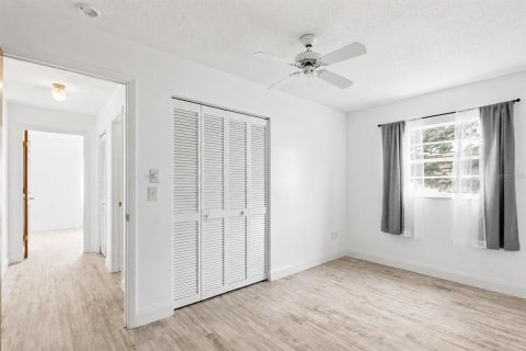 House in Palm Coast, Florida 3 bedrooms, 206.61 sq.m. № 2229467 - photo 19