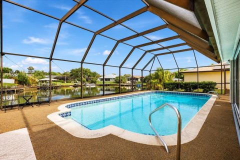 House in Palm Coast, Florida 3 bedrooms, 206.61 sq.m. № 2229467 - photo 22