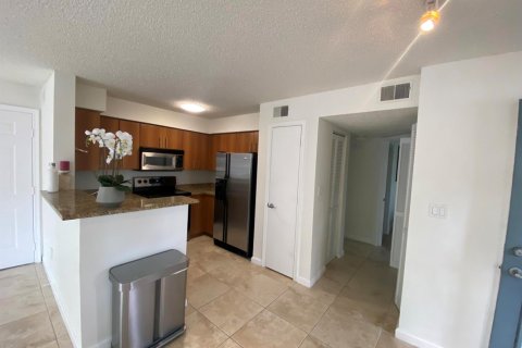 Condo in Delray Beach, Florida, 2 bedrooms  № 2154024 - photo 7