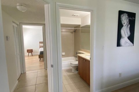 Condo in Delray Beach, Florida, 2 bedrooms  № 2154024 - photo 13