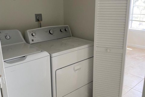 Condo in Delray Beach, Florida, 2 bedrooms  № 2154024 - photo 9