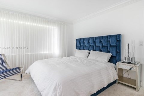 Снять в аренду кондоминиум в Бэл-Харбор, Флорида 1 спальня, 65.03м2, № 1993103 - фото 5