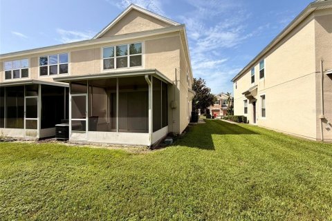 Townhouse in Wesley Chapel, Florida 3 bedrooms, 143.53 sq.m. № 2225110 - photo 22