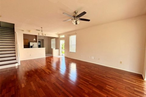 Townhouse in Wesley Chapel, Florida 3 bedrooms, 143.53 sq.m. № 2225110 - photo 27
