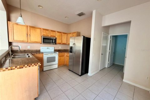 Townhouse in Wesley Chapel, Florida 3 bedrooms, 143.53 sq.m. № 2225110 - photo 24