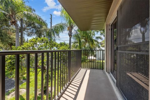 Copropriété à vendre à Clearwater, Floride: 2 chambres, 81.01 m2 № 1856728 - photo 13