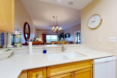 Condo in New Smyrna Beach, Florida, 3 bedrooms  № 2109080 - photo 25