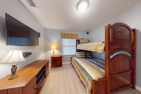 Condo in New Smyrna Beach, Florida, 3 bedrooms  № 2109080 - photo 19