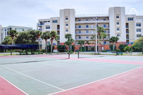 Condo in New Smyrna Beach, Florida, 3 bedrooms  № 2109080 - photo 4