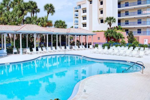 Condo in New Smyrna Beach, Florida, 3 bedrooms  № 2109080 - photo 6