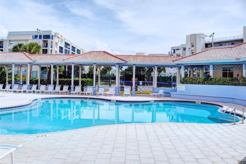 Condo in New Smyrna Beach, Florida, 3 bedrooms  № 2109080 - photo 8