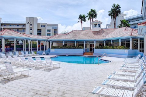 Condo in New Smyrna Beach, Florida, 3 bedrooms  № 2109080 - photo 9