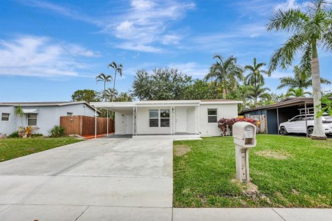 House in Oakland Park, Florida 2 bedrooms, 93.09 sq.m. № 2392131