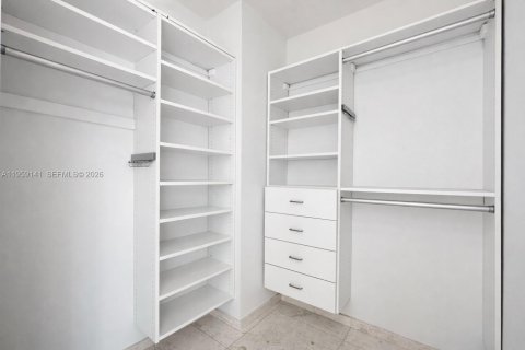 Copropriété à vendre à Miami, Floride: 2 chambres, 123.19 m2 № 2024582 - photo 14