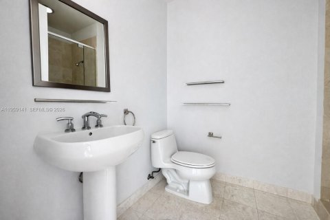 Copropriété à vendre à Miami, Floride: 2 chambres, 123.19 m2 № 2024582 - photo 9