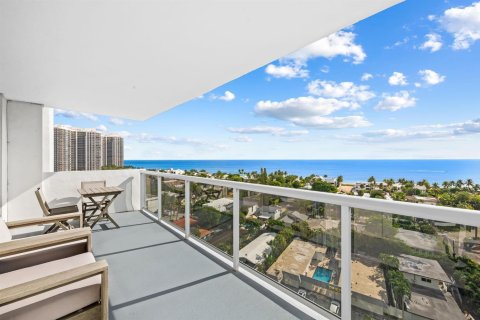 Copropriété à louer à Fort Lauderdale, Floride: 2 chambres, 102.19 m2 № 2174244 - photo 3