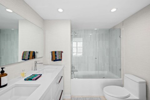 Copropriété à louer à Fort Lauderdale, Floride: 2 chambres, 102.19 m2 № 2174244 - photo 12