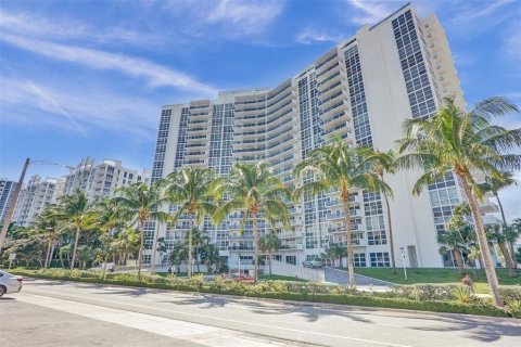 Copropriété à louer à Fort Lauderdale, Floride: 2 chambres, 102.19 m2 № 2174244 - photo 30