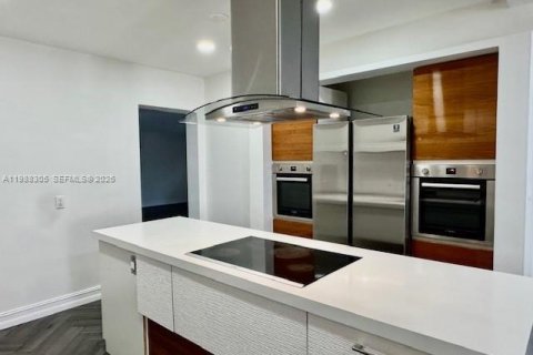 Villa ou maison à louer à Miami, Floride: 3 chambres, 223.24 m2 № 2050443 - photo 7