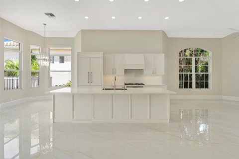 House in Palm Beach Gardens, Florida 5 bedrooms, 282.33 sq.m. № 2088147 - photo 30