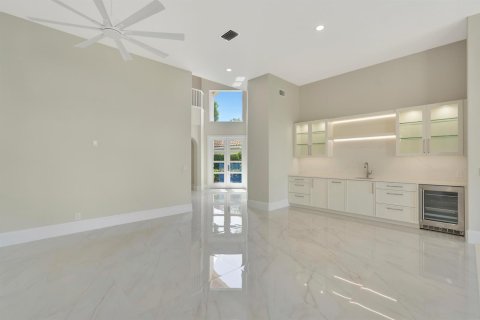 House in Palm Beach Gardens, Florida 5 bedrooms, 282.33 sq.m. № 2088147 - photo 14